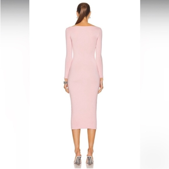 SER.O.YA Pink Off-Shoulder Dress - Picture 2 of 4